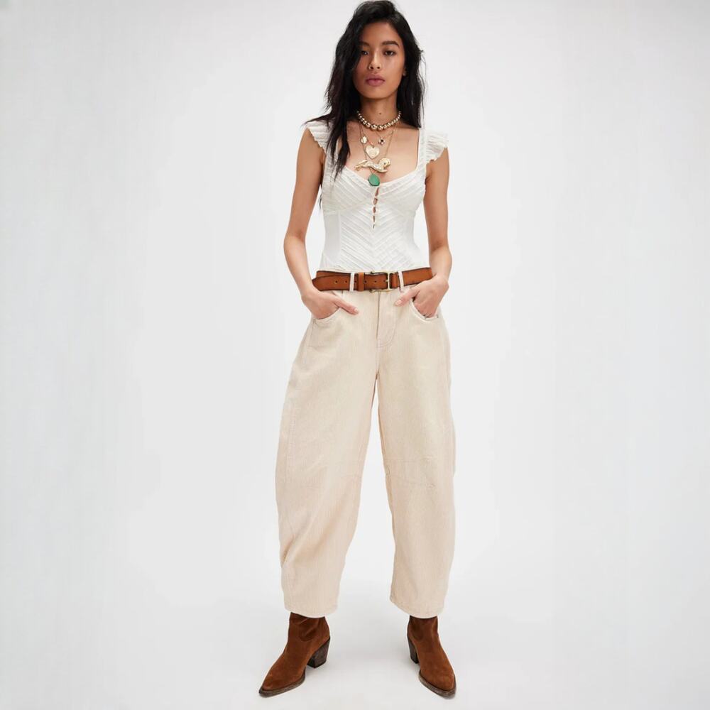 We The Free Good Luck Mid-Rise Barrel Leg Corduroy Crystal Gray Size 29 NWT